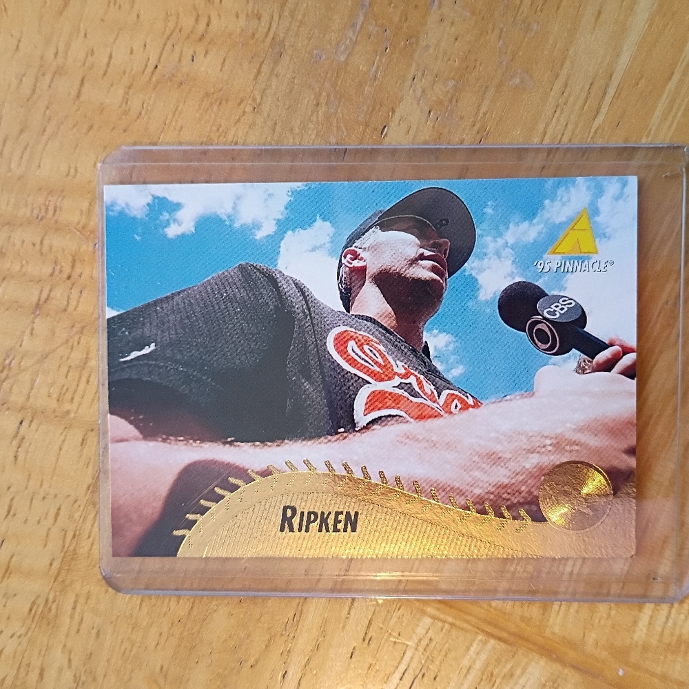 Pinnacle 1995 Cal Ripken Jr. Baseball Card #204 Baltimore Orioles